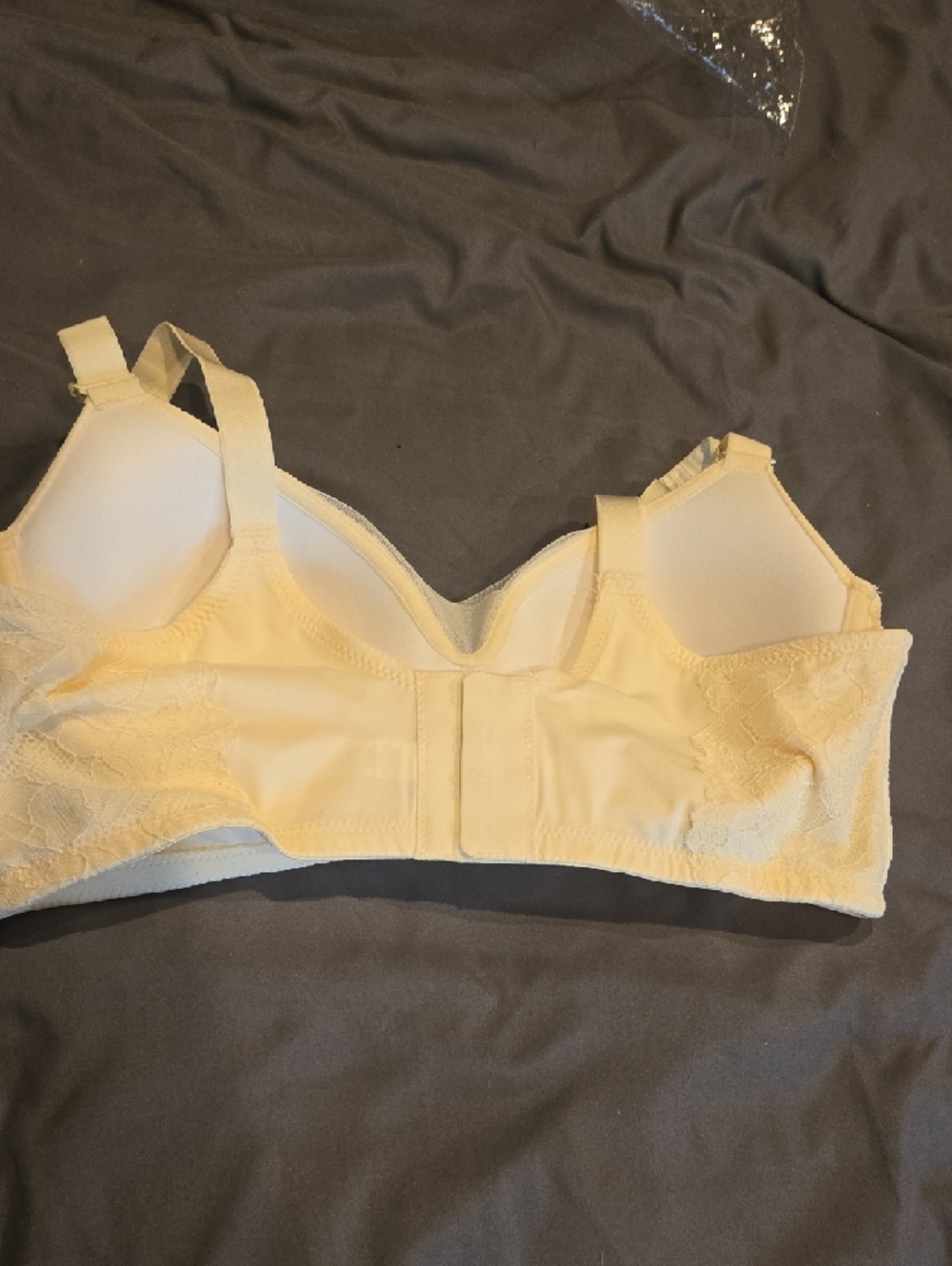 BRAND NEW Smooth Lace-Trim Bra - Picture 5 of 7